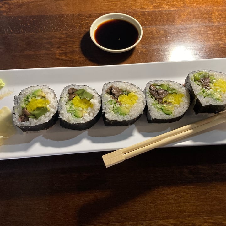 photo of Umami Sushi Vegetable Roll shared by @aprilflowers on  20 Feb 2025 - review