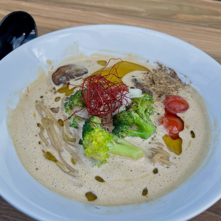 photo of Vegan Ramen UZU Tokyo ヴィーガン味噌ラーメン UZU style shared by @goodgreens on  19 Jan 2025 - review