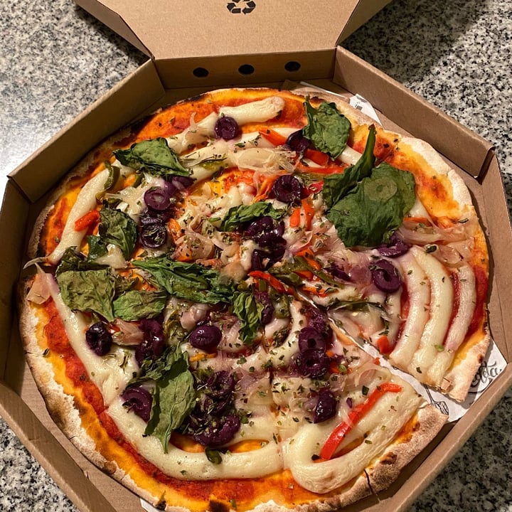 photo of La Caleta Pizzeria La griega vegana shared by @thanialtc on  20 Sep 2023 - review