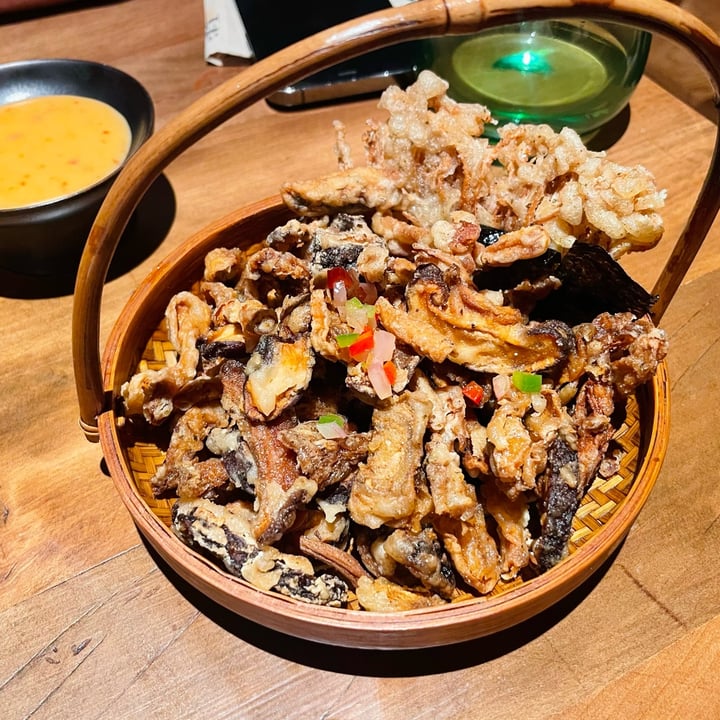 photo of Pusu 璞素 Deep-Fried Mushrooms with Salt & Pepper shared by @hugemittons on  24 Sep 2023 - review