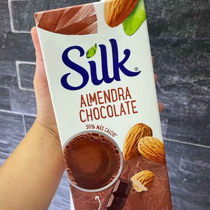 photo of Silk Alimento líquido sabor almendra chocolate shared by @aelisaa on  05 Oct 2023 - review
