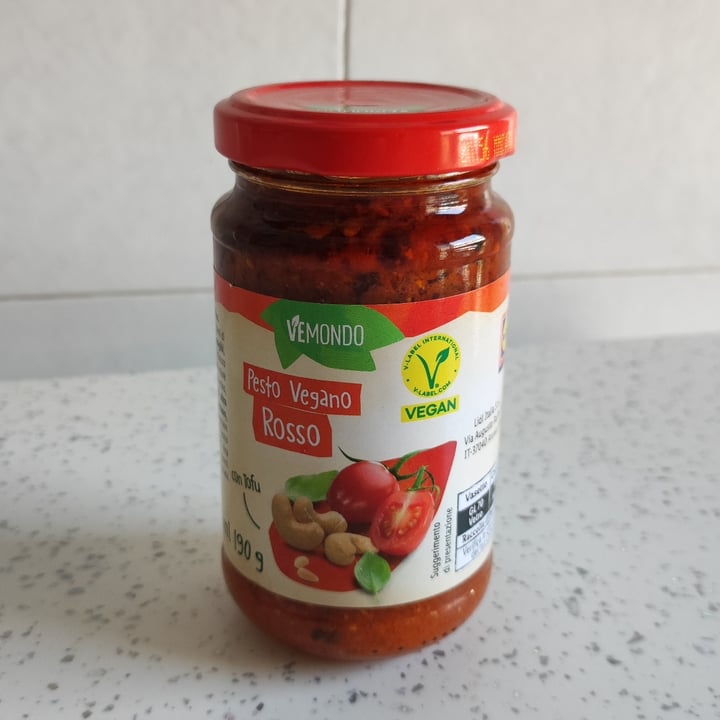 photo of Vemondo Vegan pesto rosso shared by @ste97 on  29 Aug 2023 - review