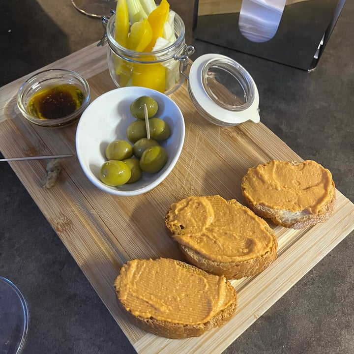 photo of La Nata wine bar Tagliere vegano shared by @annaviolalupo on  23 Sep 2024 - review