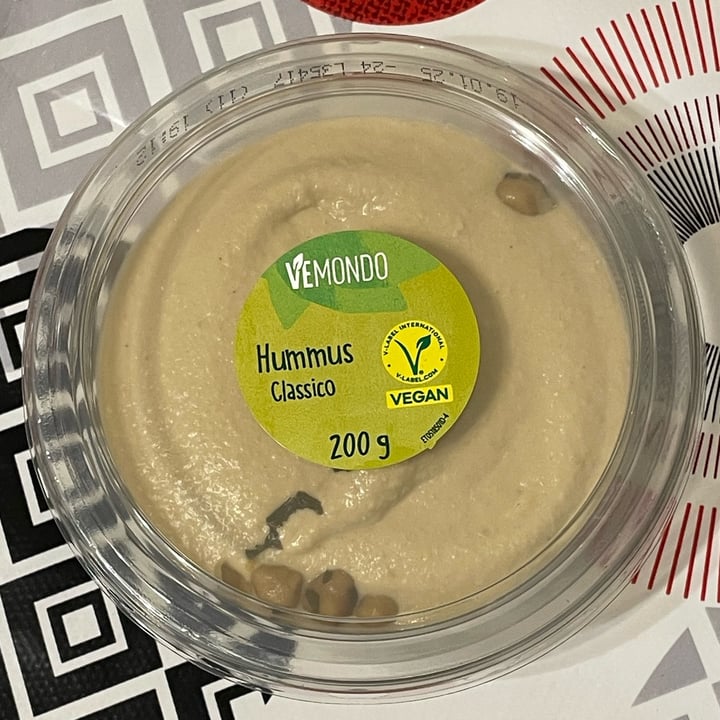 photo of Vemondo Vemondo Hummus Classico shared by @martyveg9 on  12 Apr 2025 - review