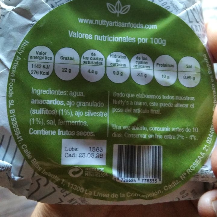 photo of Nutty Artisan Foods curado con ajo silvestre shared by @veggylove on  13 Nov 2024 - review