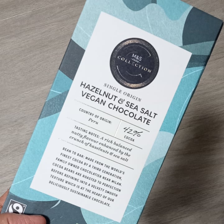 photo of Marks & Spencer Food (M&S) Hazelnut and Sea Salt Vegan Chocolate shared by @kismetcandle on  30 Sep 2023 - review