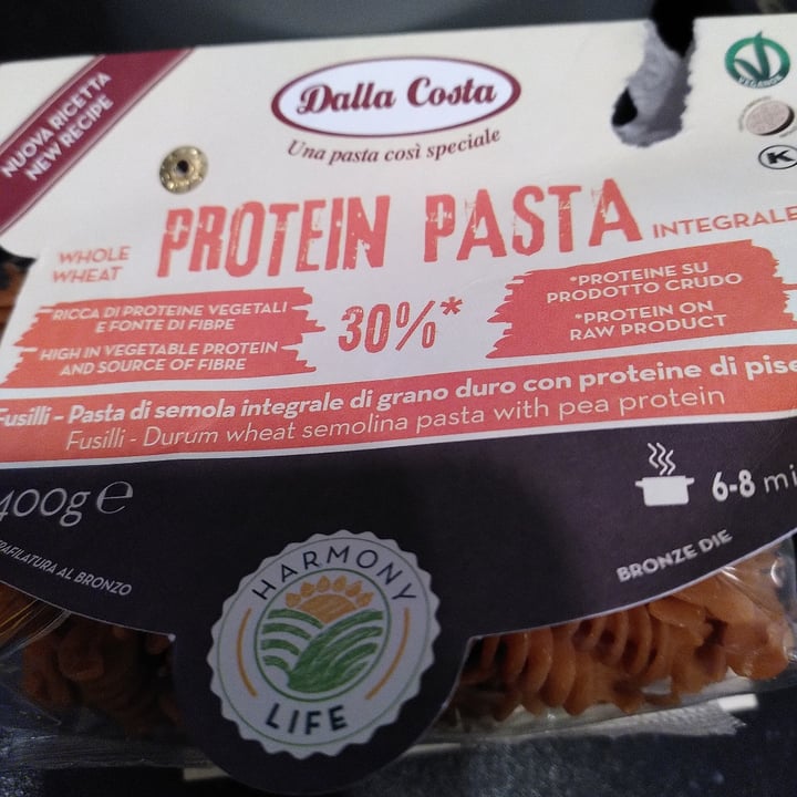 photo of Dalla costa fusilli - Pasta di semola di grano duro con piselli shared by @walkabout-veg on  28 Apr 2024 - review
