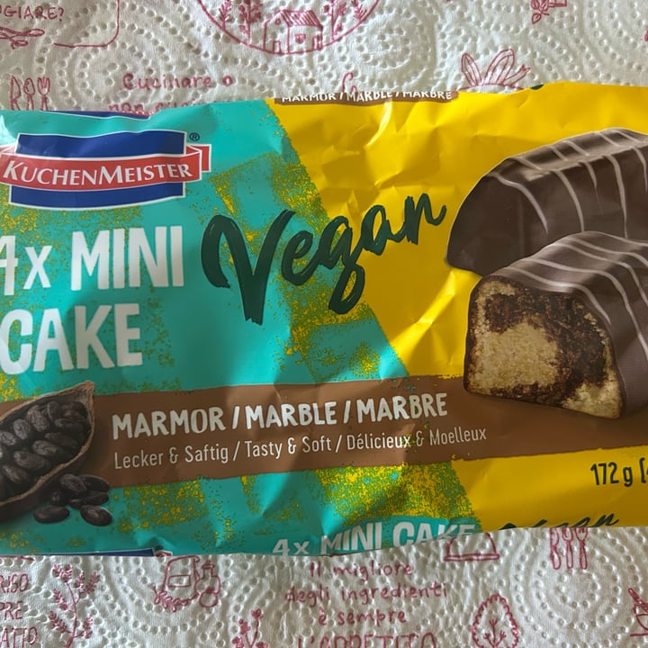 photo of Kuchenmeister 4 Mini Marmorkuchen, vegan shared by @cinzia1981 on  28 Sep 2025 - review
