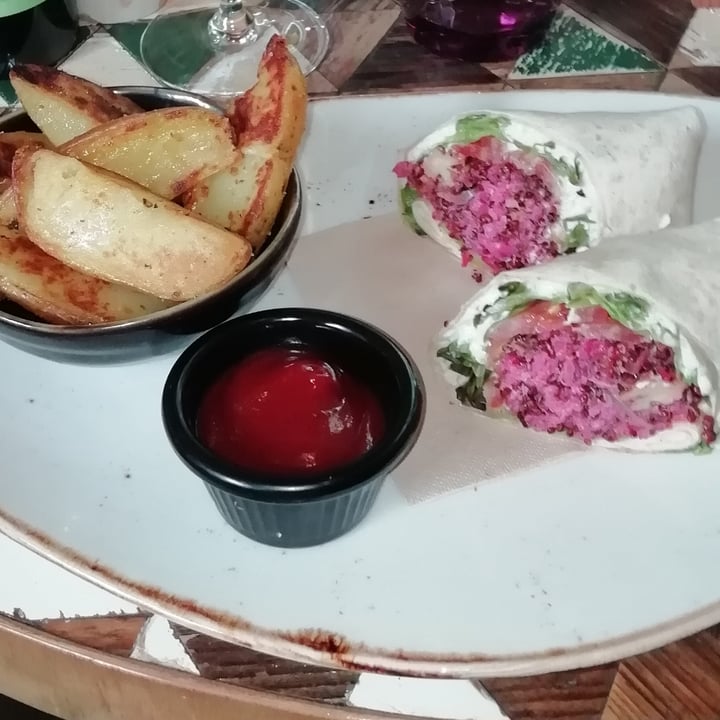 photo of Soulgreen Red Quinoa Wrap shared by @miocillo0 on  28 Aug 2023 - review
