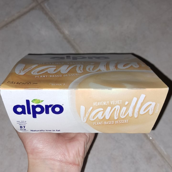 photo of Alpro Alpro dessert vaniglia shared by @giuliasmart on  07 Sep 2023 - review