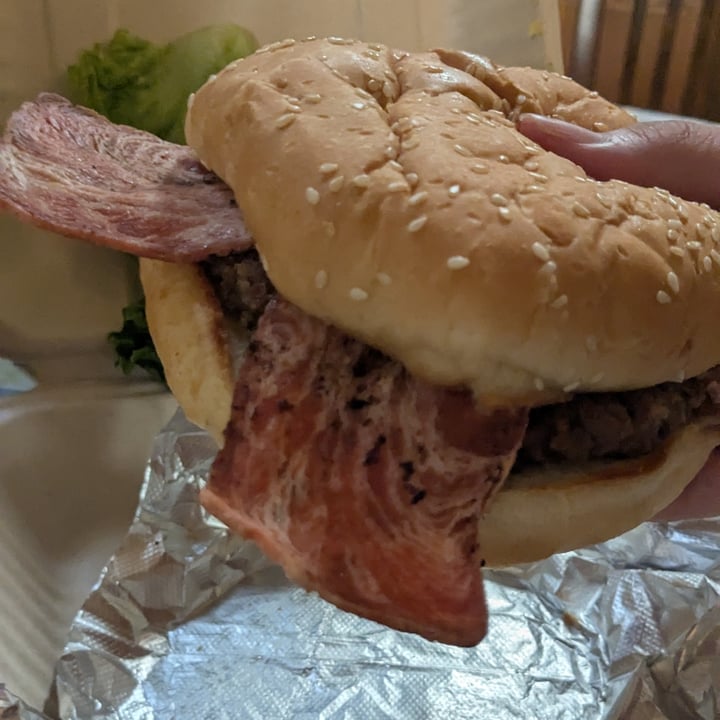 photo of Spiral Diner & Bakery bacon ranch burger shared by @mari84 on  22 Jun 2025 - review