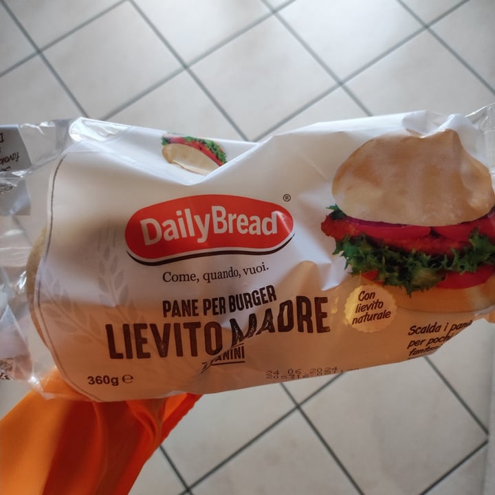 photo of DailyBread Burger buns lievito madre shared by @mi-chi on  14 May 2024 - review