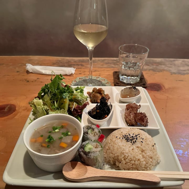 photo of Nobister Vegan combo set shared by @optimisticoiseau on  10 Aug 2024 - review