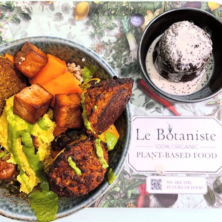 photo of Le Botaniste Veggie Balls and Brownie shared by @themoistvegan on  15 Apr 2025 - review