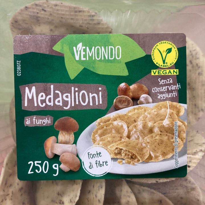 photo of Vemondo Medaglioni ai funghi shared by @ac5drawing on  06 Jan 2024 - review