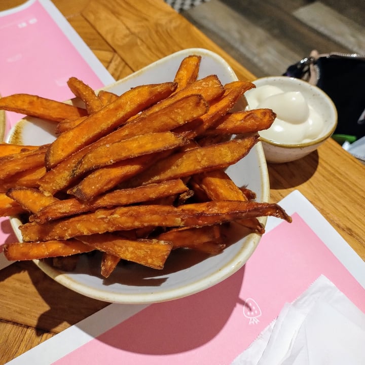 photo of Brunch Republic Padova Patate dolci fritte shared by @lidiaaguilar on  24 Mar 2024 - review
