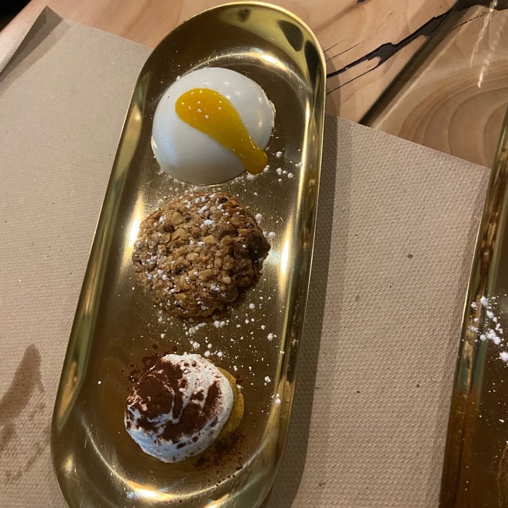 photo of Dastrà tris di dolci shared by @aledece on  15 Feb 2024 - review