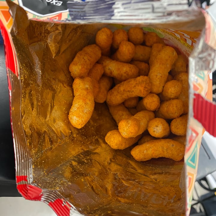 photo of Trusnack Trusnack puffs Chile y limón shared by @lucerolav12 on  07 Dec 2023 - review