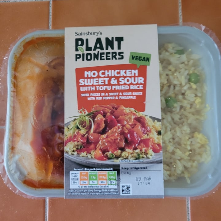 photo of Plant Pioneers no chicken sweet and sour with Tofu Fried Rice shared by @beadercollie on  08 Mar 2024 - review