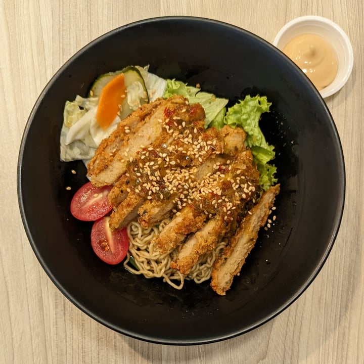 photo of Kale by KangSu @ The Adelphi Chicken Cutlet Noodles shared by @xinru-t on  16 Apr 2024 - review