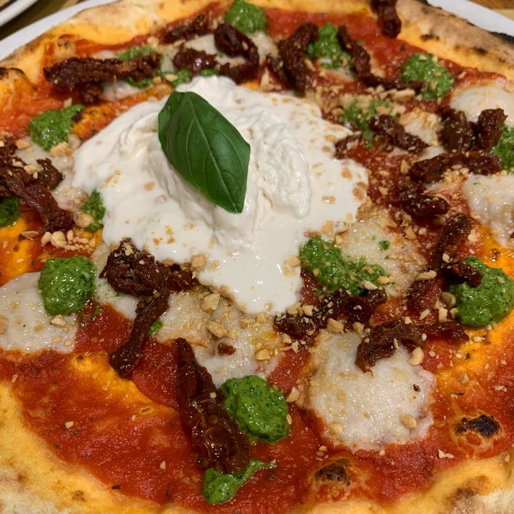 photo of L' Angolo Pizzosteria Stracciabbeautiful shared by @isarab on  31 Jul 2024 - review
