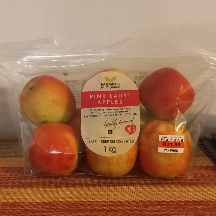 photo of Woolworths Food Pink lady apples shared by @ronelle on  21 Jul 2024 - review