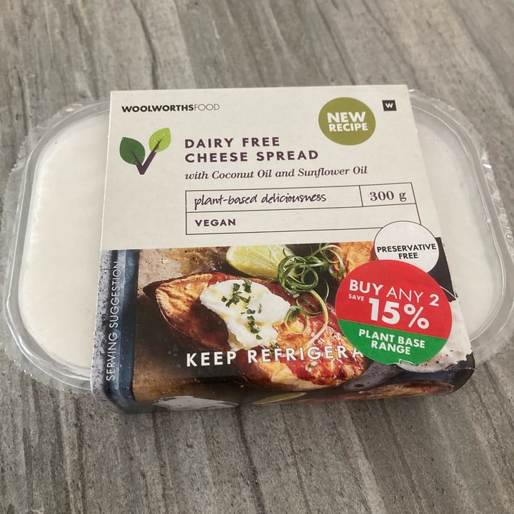 photo of Woolworths Food Dairy Free Cheese Spread shared by @maesti on  18 Jan 2025 - review