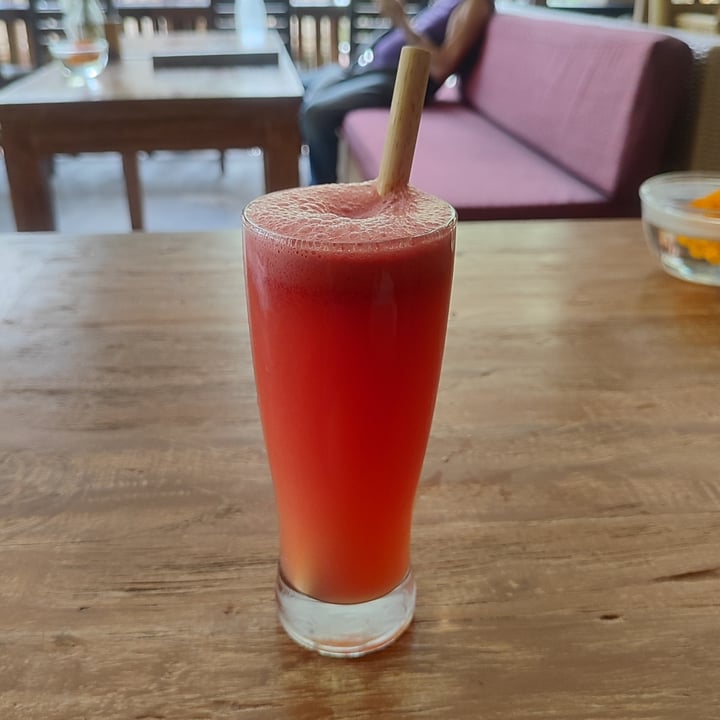 photo of Wayan's Coconut Juice Bar Watermelon, Aloe, Ginger & Lime Juice shared by @littleredmushroom on  29 Apr 2024 - review