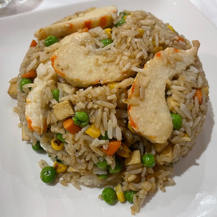 photo of Loving Hut Brisbane Tom Yum Fried Rice shared by @veganpr on  15 Nov 2023 - review