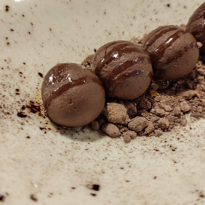 photo of Rasoterra trufas de chocolate shared by @veggievallde on  28 Jan 2024 - review