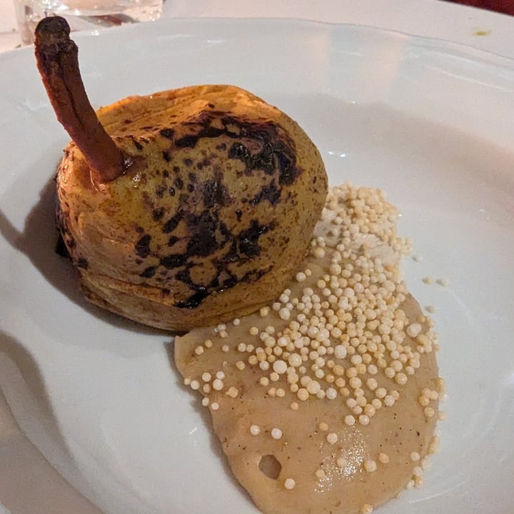 photo of Faubourg Daimant POACHED AND SMOKED PEAR shared by @carolinecapaccia on  25 Nov 2023 - review