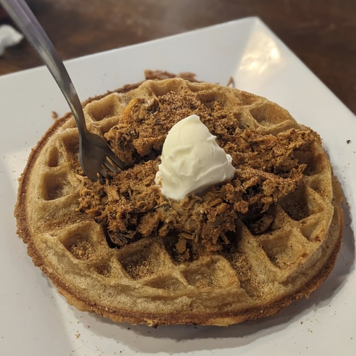 photo of The Buzz Coffee & Cafe Cajun ‘Chicken’ Waffle shared by @iszy on  11 Jan 2024 - review