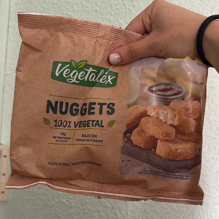 photo of Vegetalex Nuggets 100% vegetal shared by @camvegg on  25 Aug 2023 - review