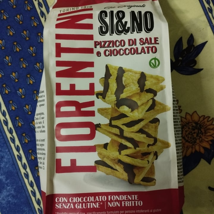 photo of Fiorentini si e no pizzico di sale e cioccolato fondente shared by @lillieconnolly on  30 Apr 2024 - review