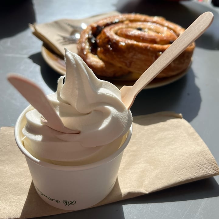 photo of Ginger Bees Café Oatly Soft Serve shared by @alistar on  27 Apr 2024 - review
