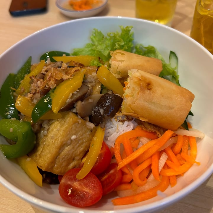 photo of Viet'Spice - Hương vị Việt Simply Veggie Dry Vermicelli Specialty Bowl shared by @miriamy on  24 Dec 2024 - review