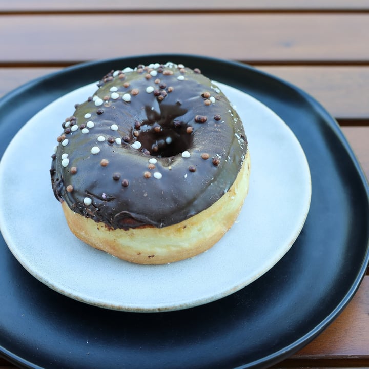 photo of Destination Donuts Chocolate Decadence shared by @lizmaselli on  17 Apr 2024 - review