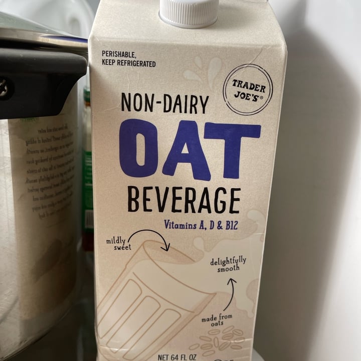 photo of Trader Joe’s non-dairy oat beverage Trader Joe’s shared by @uncleiroh45 on  08 Nov 2023 - review