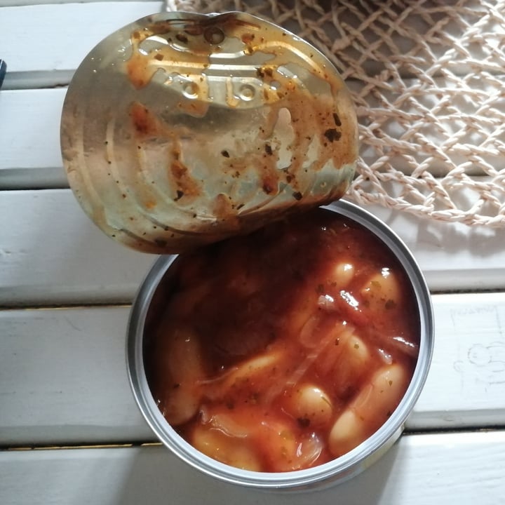 photo of Zanae Giant Beans In Tomato Sauce shared by @natasarckr on  07 Apr 2024 - review