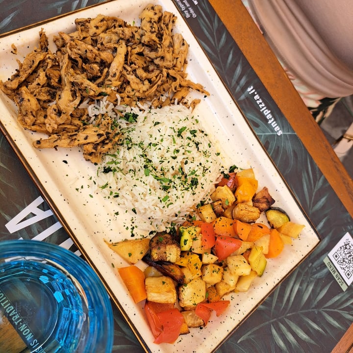 photo of Santa - La Pizza Buona e Giusta Desenzano del Garda Planted Pull shared by @saraz92 on  25 Jul 2024 - review