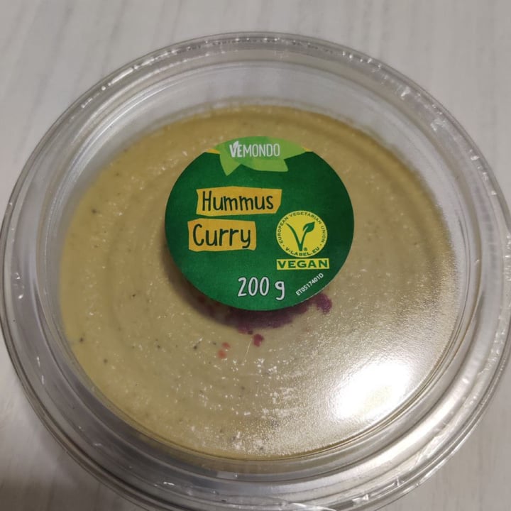photo of Vemondo Hummus Al Curry shared by @floriana on  18 Apr 2024 - review