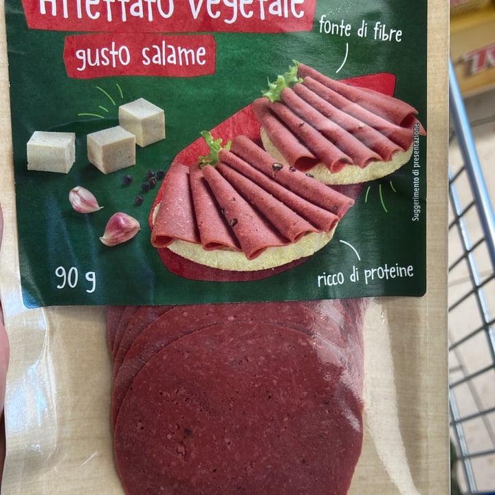 photo of Vemondo Affettato Vegetale Gusto Salame shared by @arasveg on  19 Jan 2024 - review