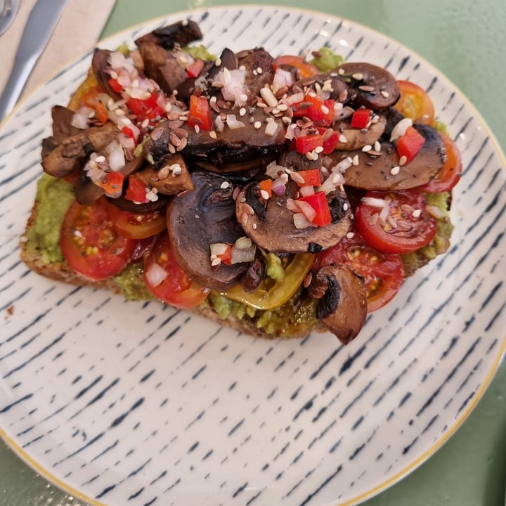 photo of Chicama Andonaegui Avocado vegano shared by @veroflagitonte on  07 Sep 2024 - review