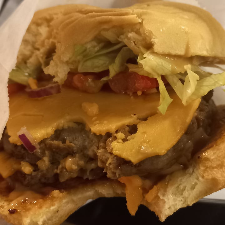 photo of Joy Burgers Lomitas Hamburguesa shared by @gisegigi on  31 Mar 2024 - review