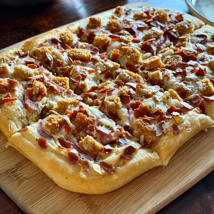 photo of Home Chef Pizza Dough shared by @curvycarbivore on  04 Aug 2025 - review