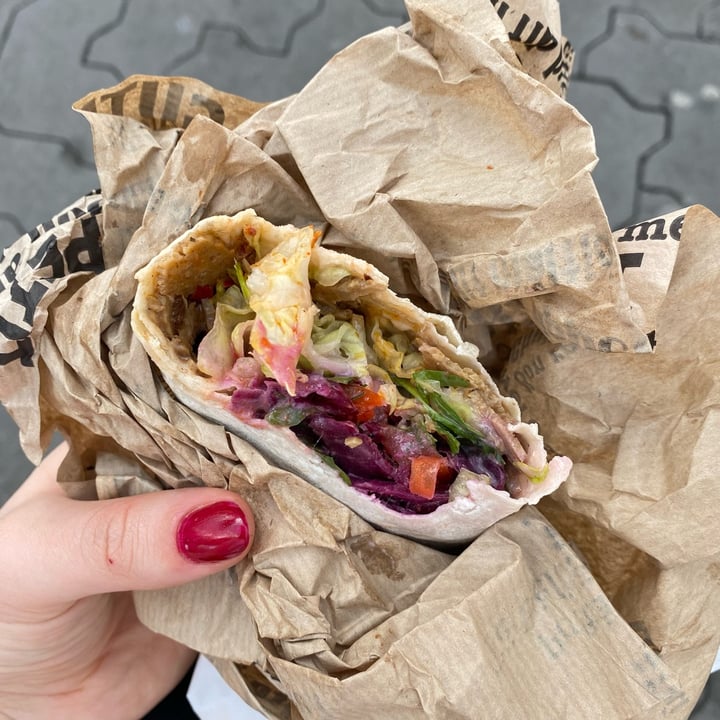 photo of Gaia Kitchen Vegan kebab wrap shared by @tsarinaveg on  07 Apr 2024 - review