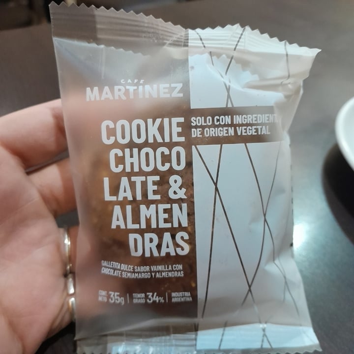 photo of Cafe martinez Cookie Vegana Chocolate con Almendras shared by @leivavanita on  16 Nov 2023 - review