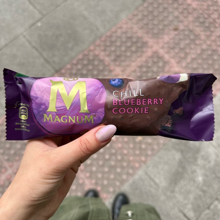 photo of Magnum Chill Blueberry Cookie shared by @eusonbita on  15 May 2024 - review