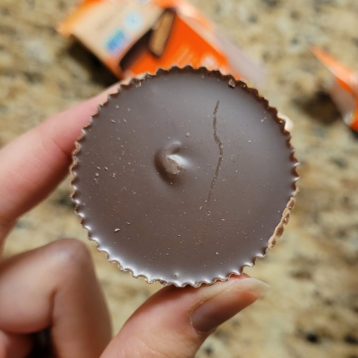 photo of Reese's Plant Based Peanut Butter Cups shared by @yourfriendjen on  27 Sep 2023 - review