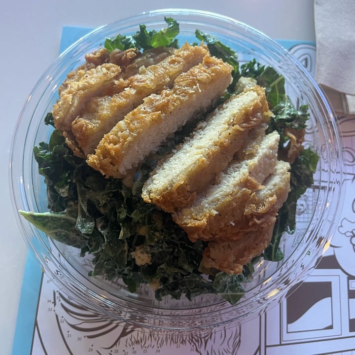 photo of Monty's Good Burger Kale Caesar Salad w Crispy Chick’n shared by @ktbombin on  23 Jan 2024 - review